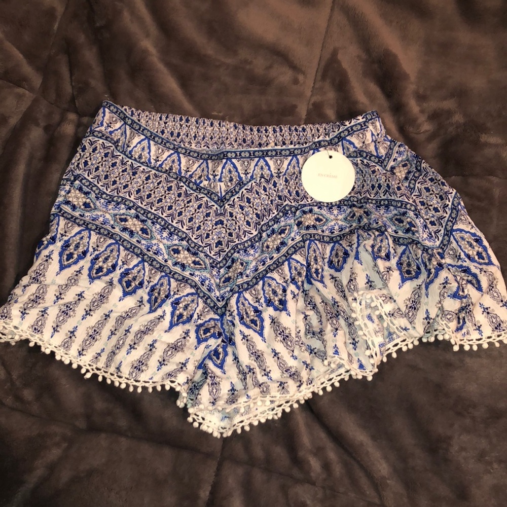 Patterned shorts